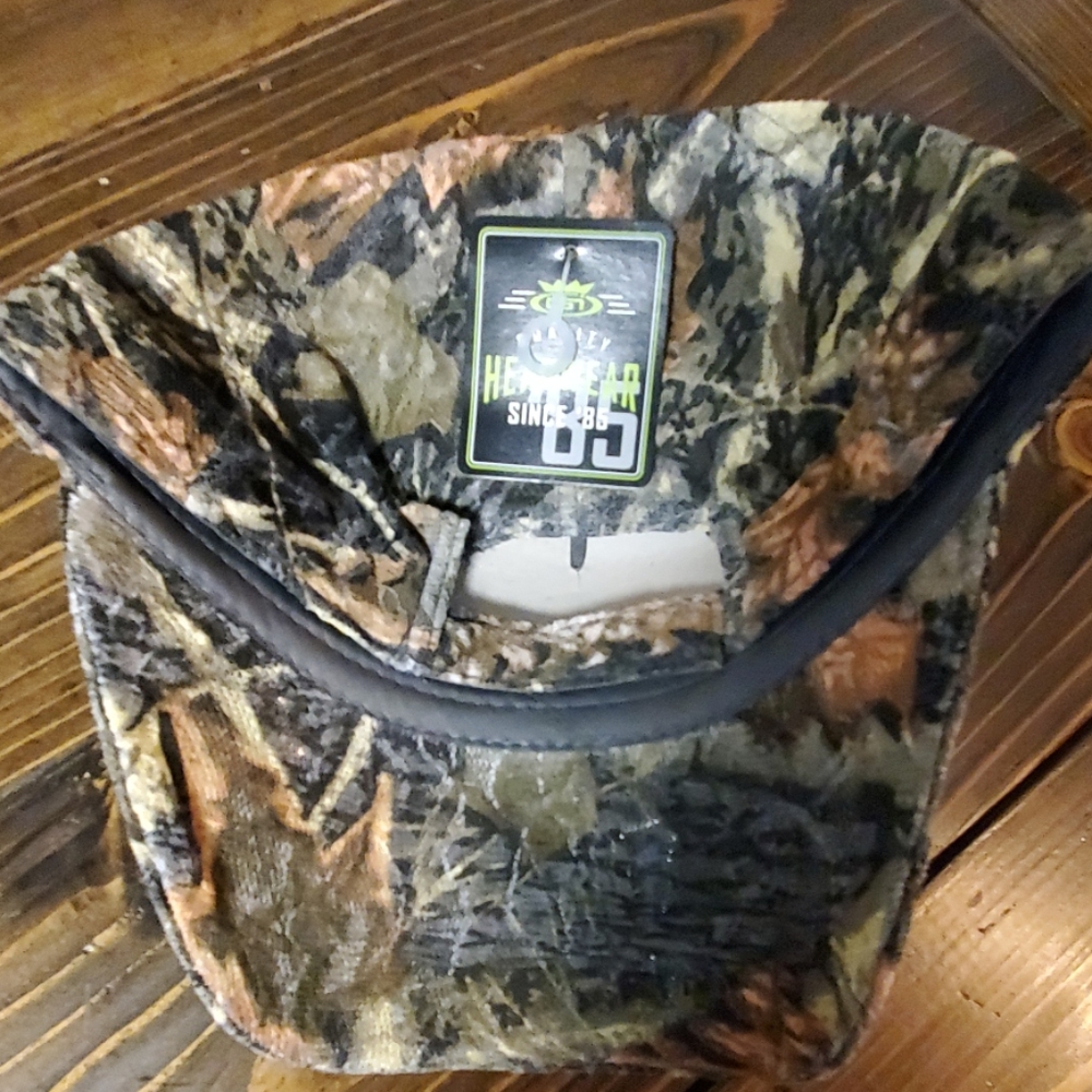 Camo Cap - Picture 3 of 3